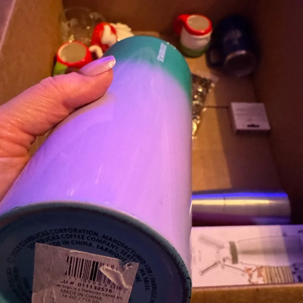 Starbucks  2022 steel tumbler Pink & Teal Green NEW *has a chip